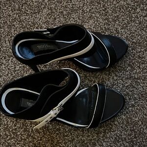 White House Black Market Two-Tone Heels size 9 1/2 black and white sandals